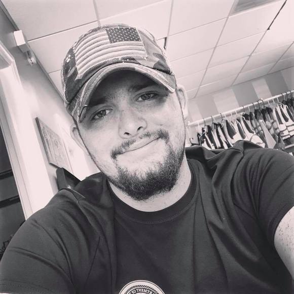 Meet your Posher, Justin - Picture 1 of 1